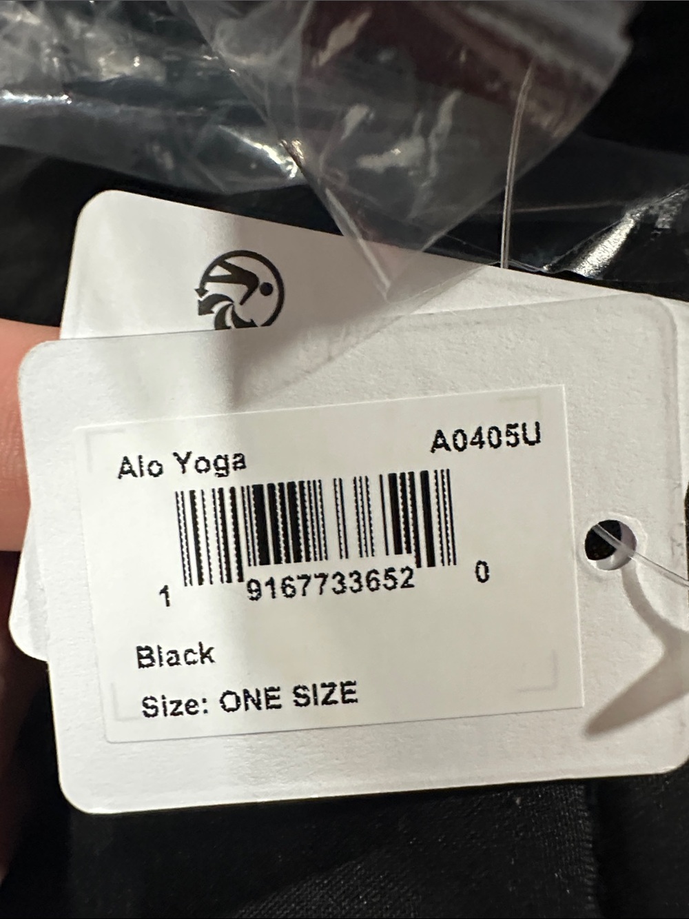 ALO Yoga Black Cable-Knit Pom Beanie - Picture 4 of 4